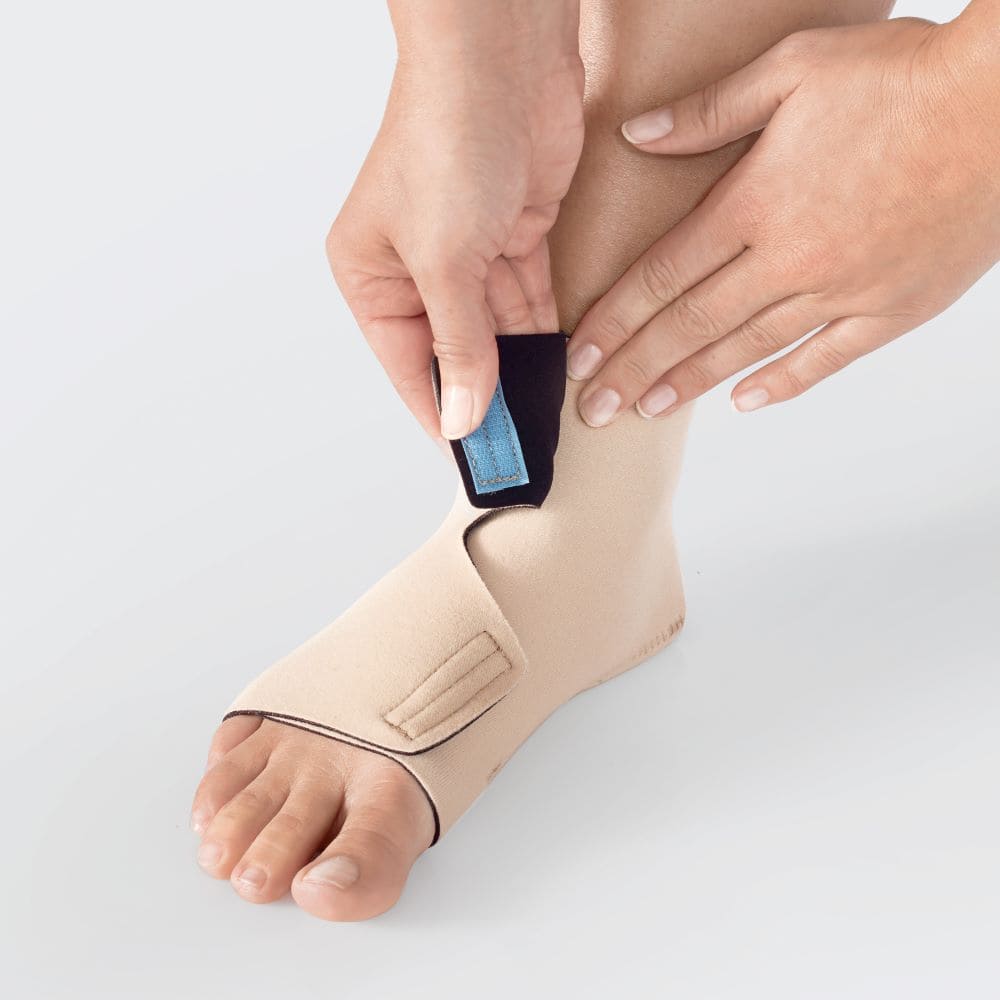 Beige Foot Wrap