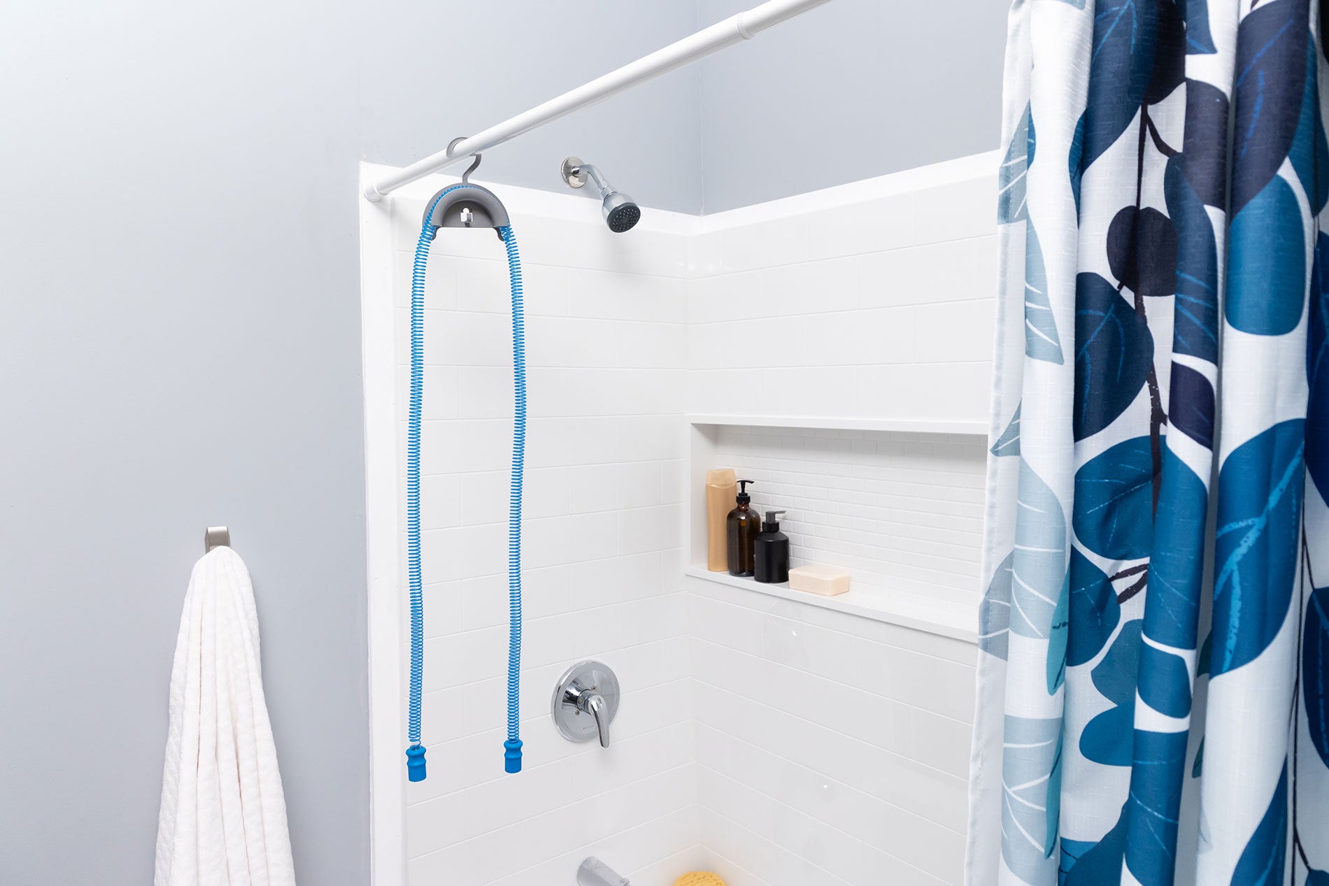 Hose Hanger-Shower Rod View (blue)